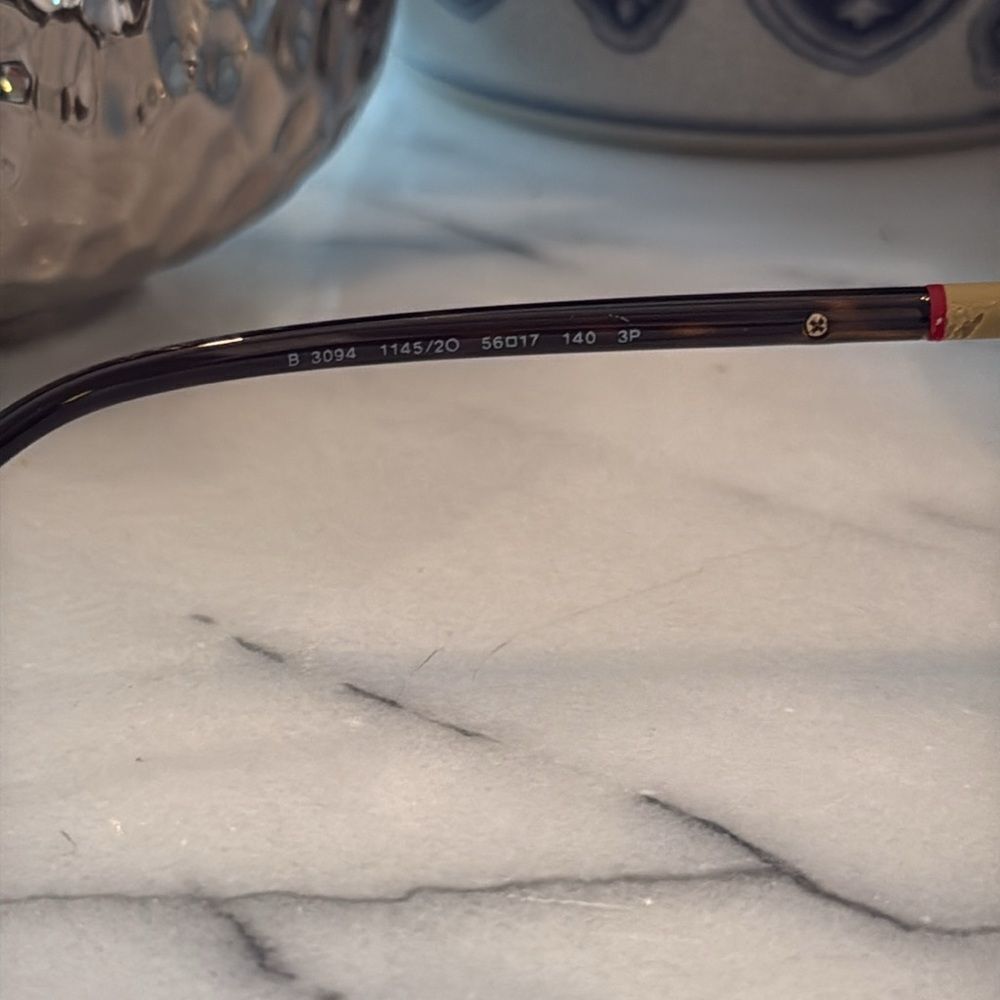 NWT BURBERRY SUNGLASSES 3094
⭐️Nordstrom blank side tag - Picture 5 of 7
